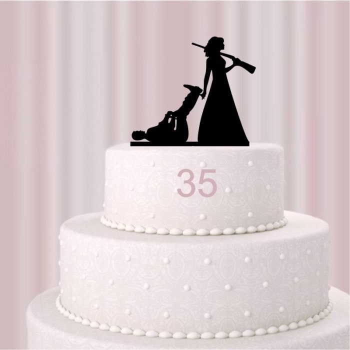 Cake-Topper Braut mit Gewehr zieht Bräutigam (35)