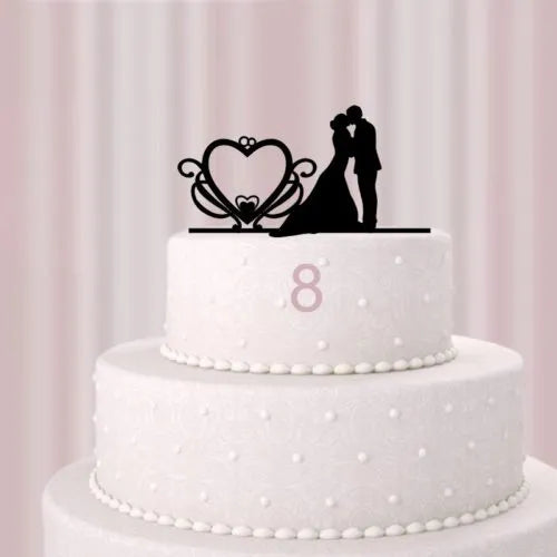 Cake-Topper Hochzeitspärchen mit Herz (8)